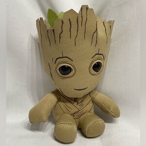 7” Guardians of the Galaxy Groot plush excellent condition